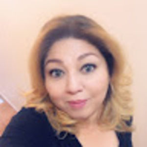 Meet your Posher, Claudia